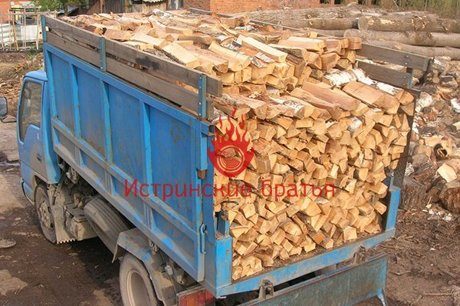 drova_kolotyye_s_dostavkoy.jpg